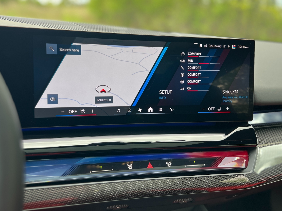 2025 BMW M5 Touring Infotainment Touchscreen