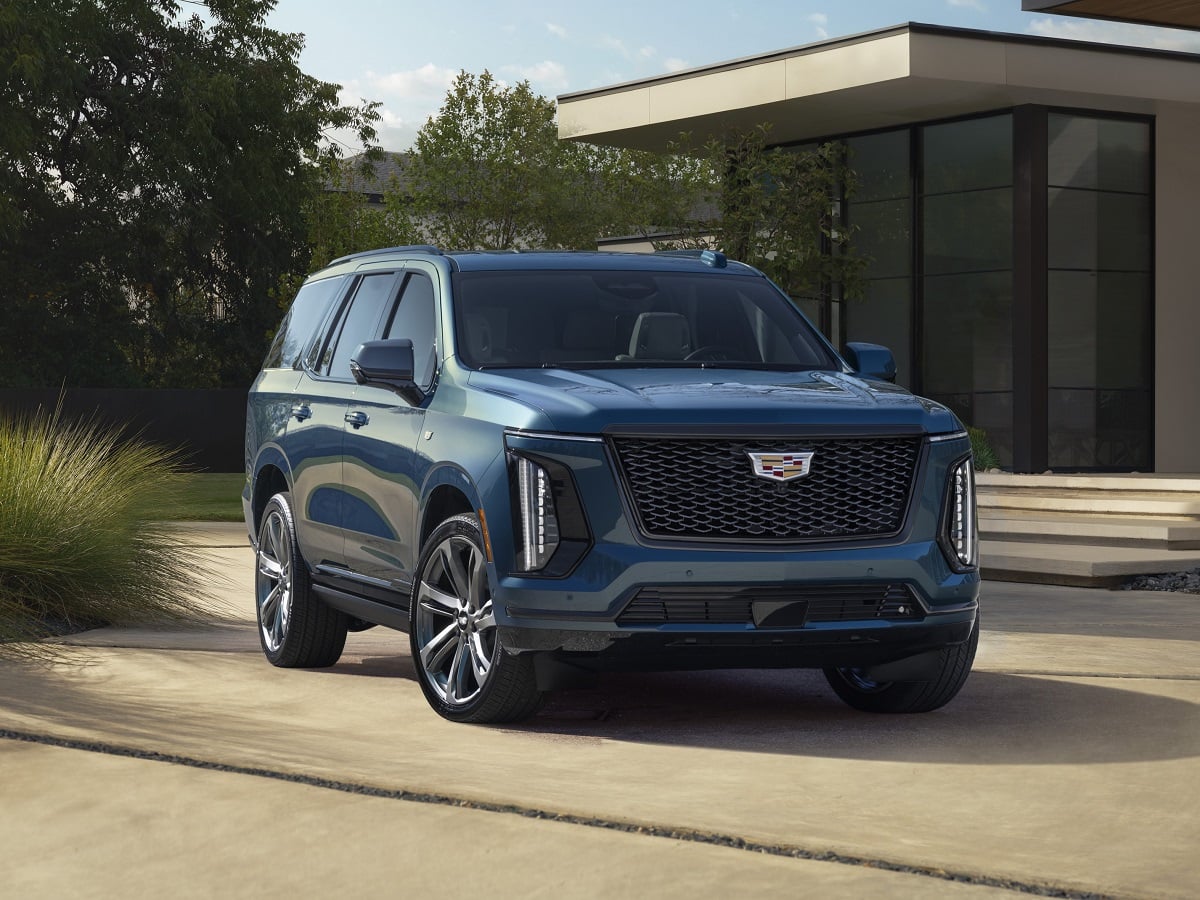 2025 Cadillac Escalade Sport Platinum Deep Sea Metallic Front Quarter View