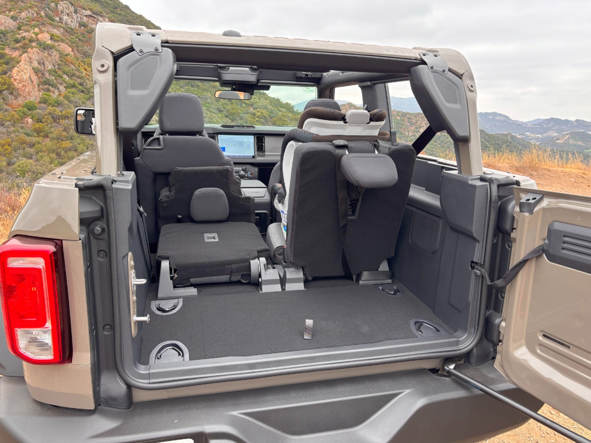 2 Door Bronco Cargo Space