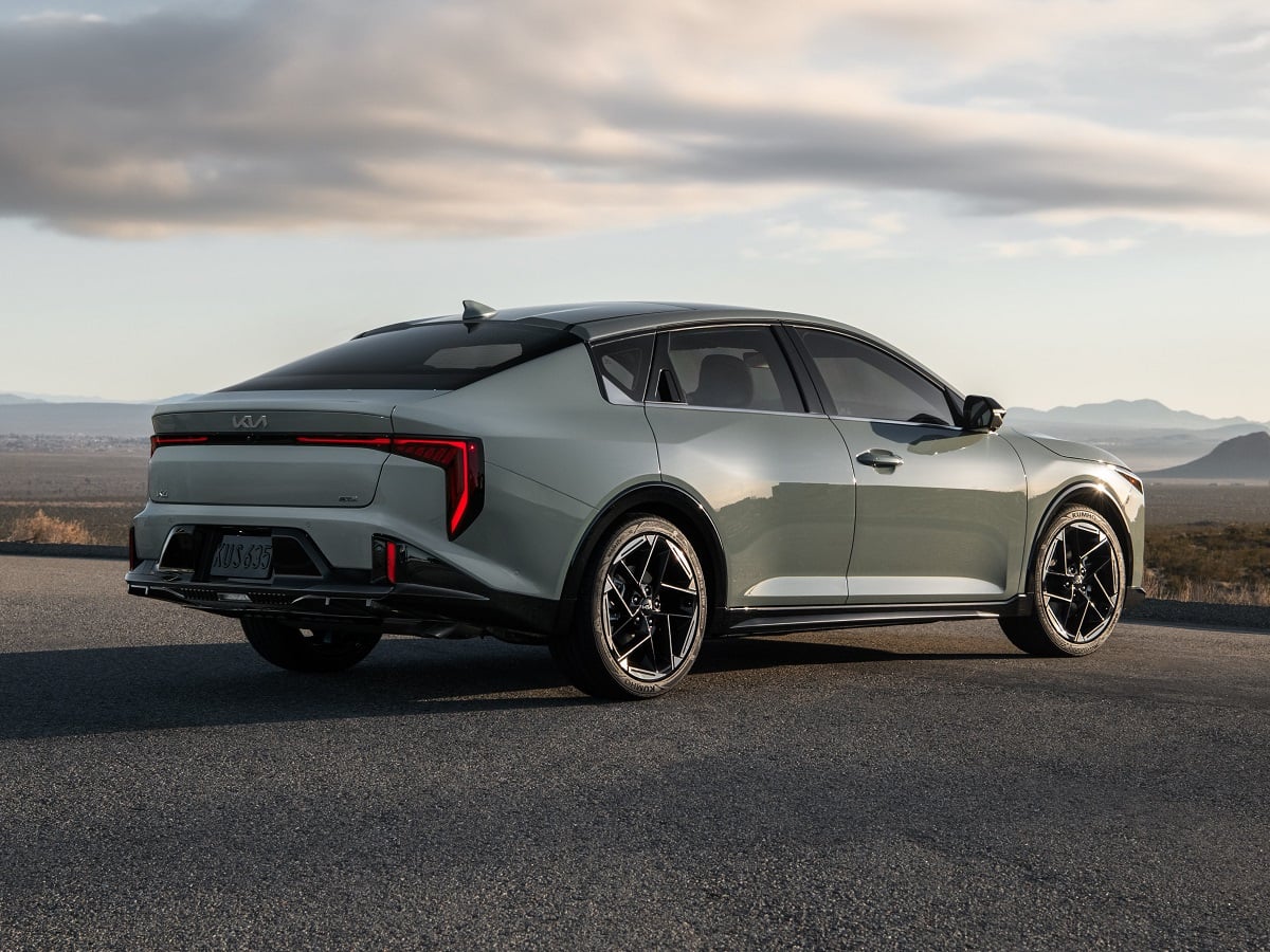 2025 Kia K4 Rear Quarter View
