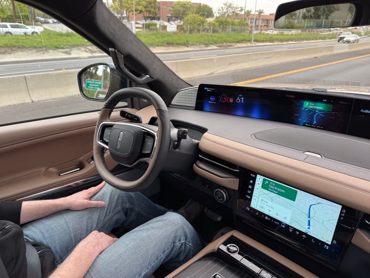 2025 Lincoln Navigator BlueCruise