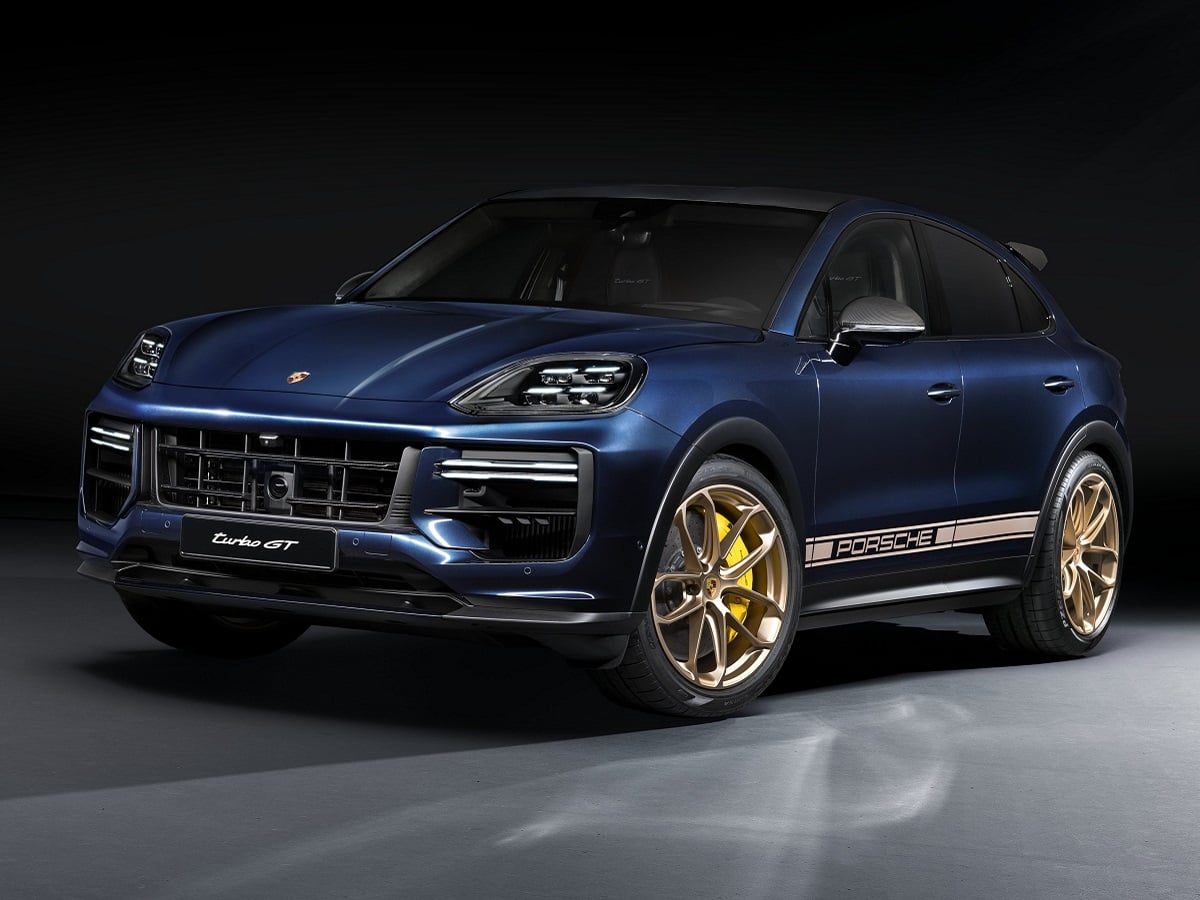 2025 Porsche Cayenne Turbo GT Blue Front Quarter View