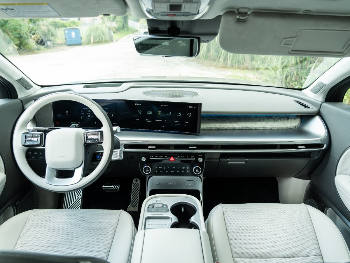 2026 Hyundai Ioniq 9 Performance Calligraphy Design Interior Dashboard