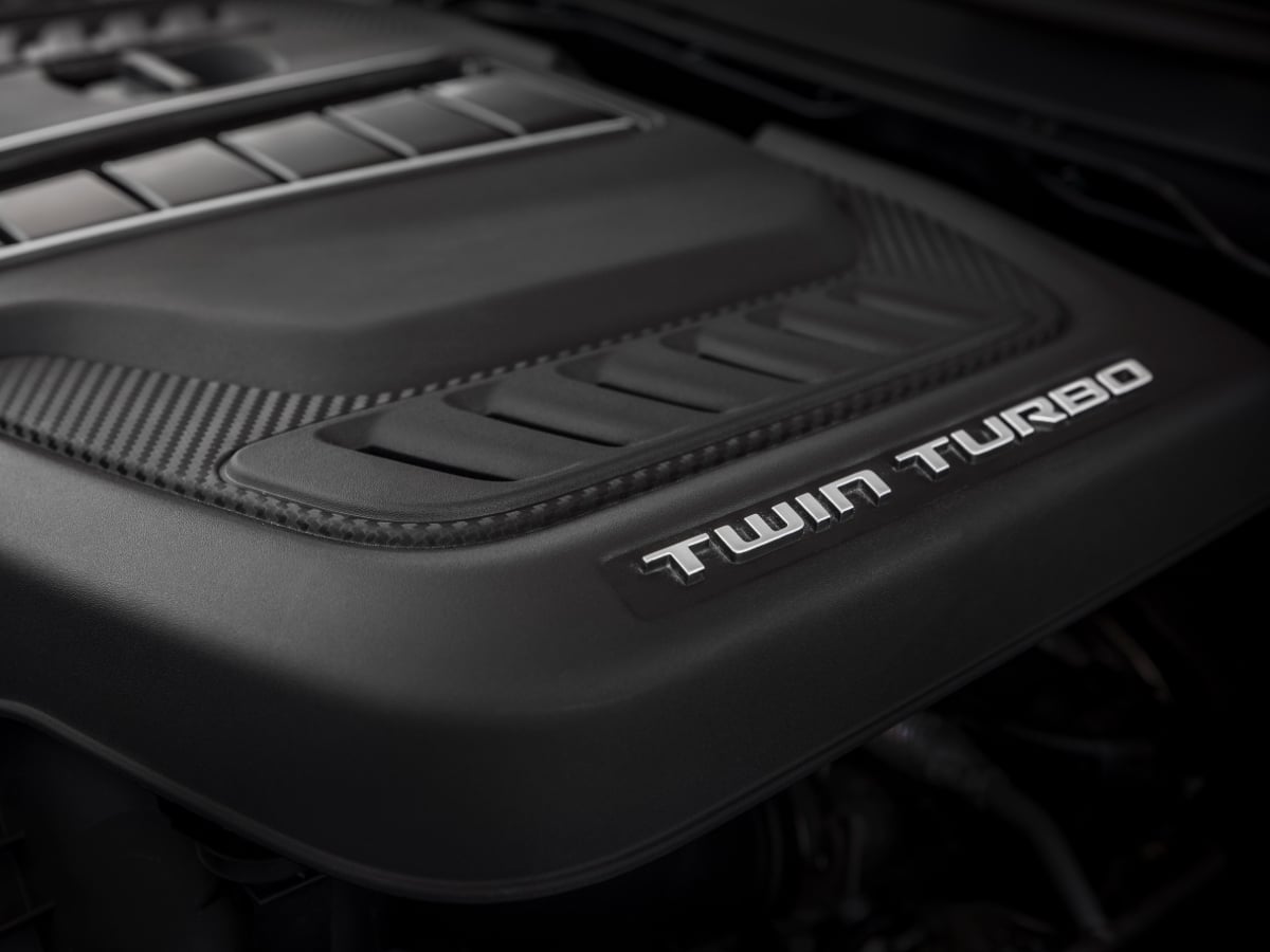2026 Jeep Grand Wagoneer Twin-Turbo Hurricane Engine