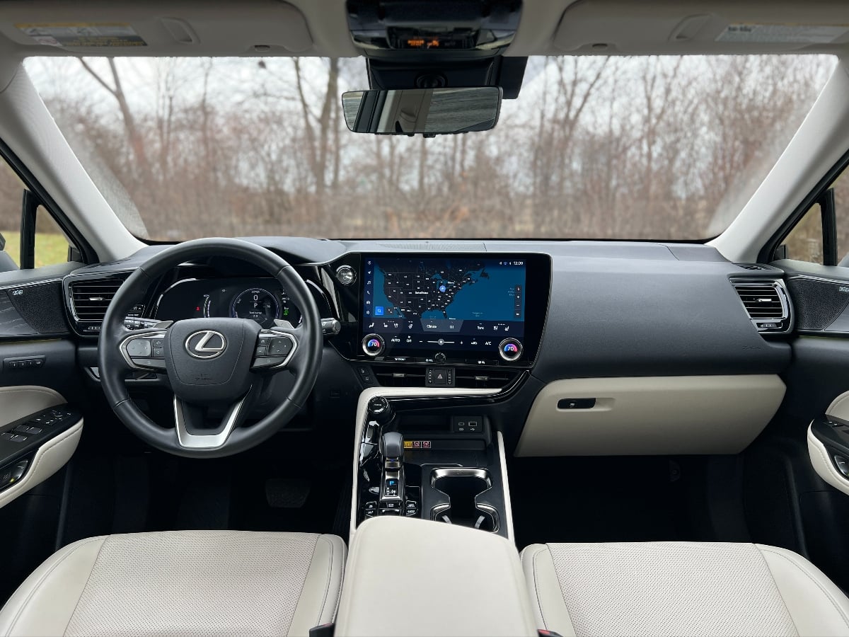 2026 Lexus NX 450h+ Luxury Interior Dashboard