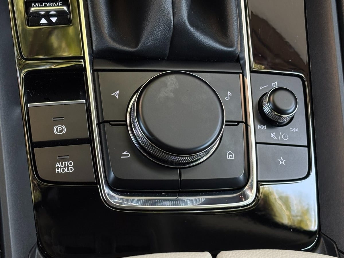2026 Mazda CX-50 2.5 Turbo Premium Plus Infotainment Control