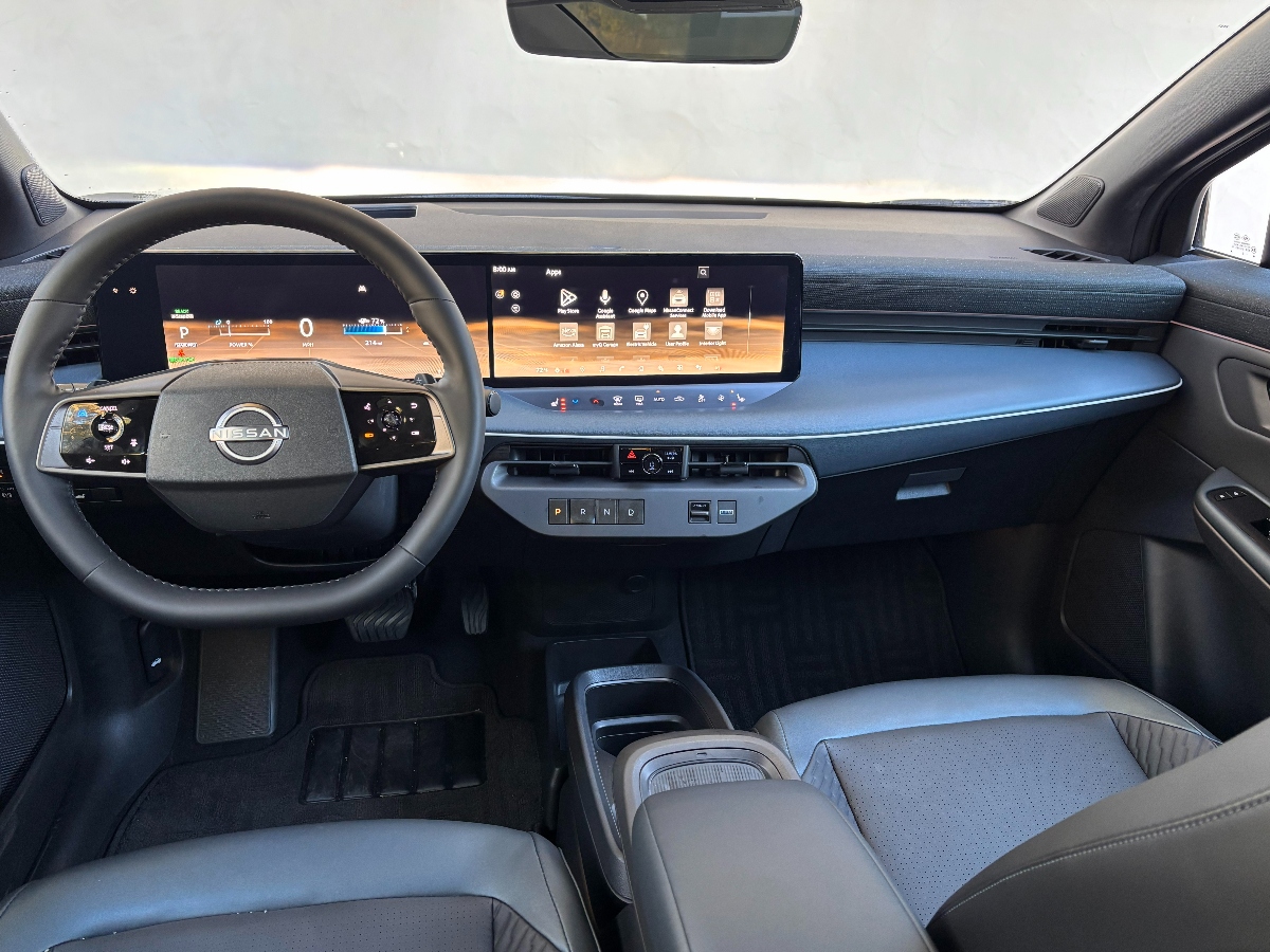 2026 Nissan Leaf Platinum+ Interior Dashboard