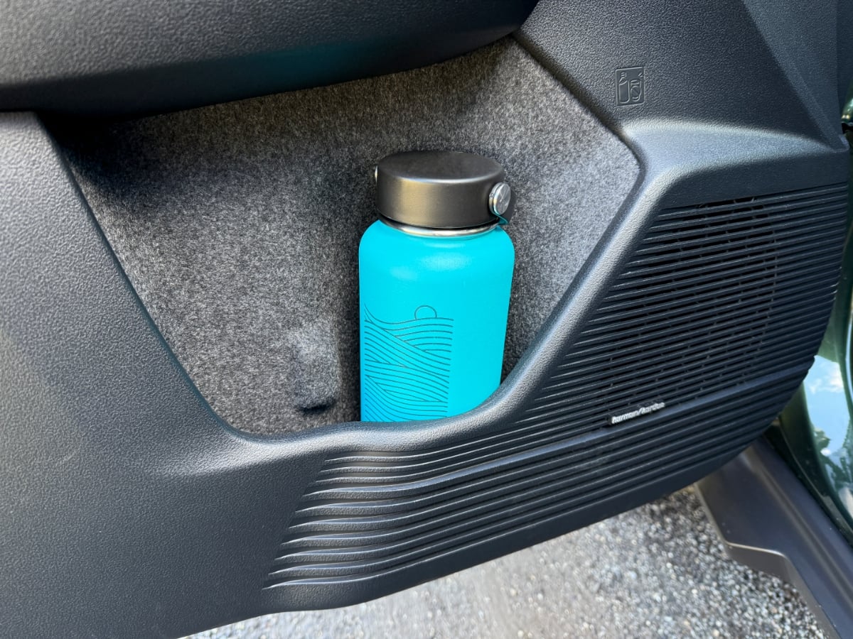 2026 Subaru Outback Bottle Holder