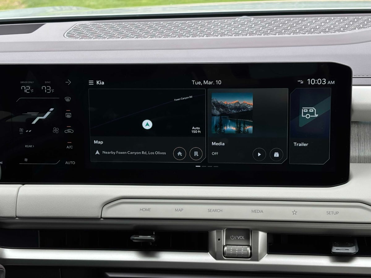 2027 Kia Telluride Hybrid SX Prestige Infotainment System