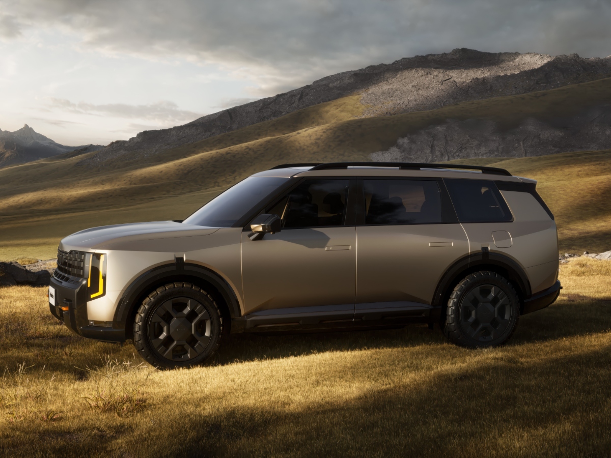 2027 Kia Telluride X-Pro Side View Off-Road
