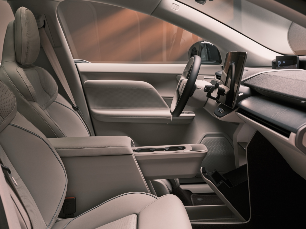 2027 Volvo EX60 Preview