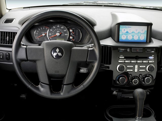 2008 Mitsubishi Endeavor Utility 4D SE AWD