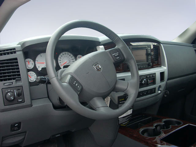 2009 Dodge Ram 2500 Regular Cab SXT 4WD