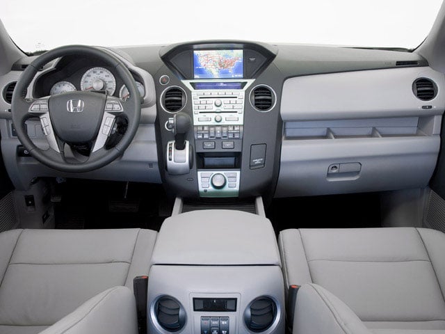 2009 Honda Pilot Utility 4D Touring 4WD