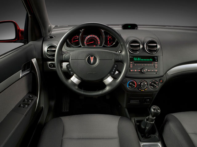 2009 Pontiac G3 Hatchback 5D