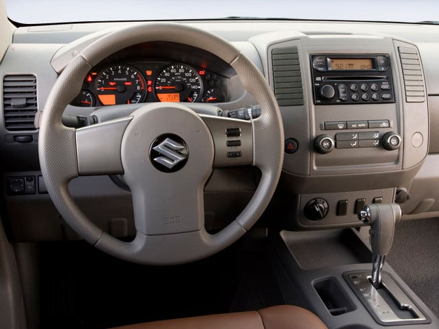 2009 Suzuki Equator Crew Cab 2WD