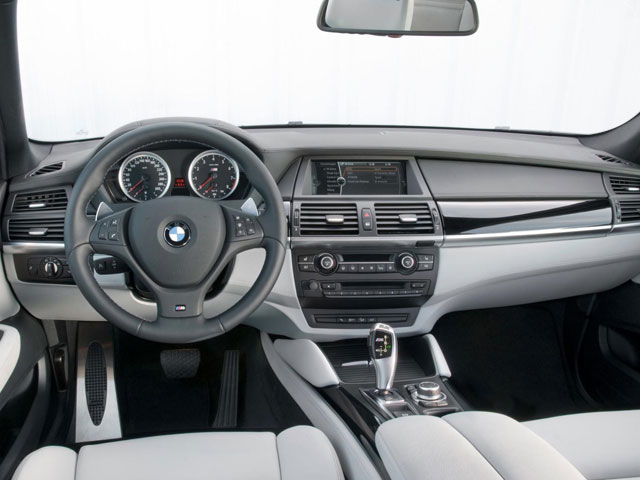 2010 BMW X5 M