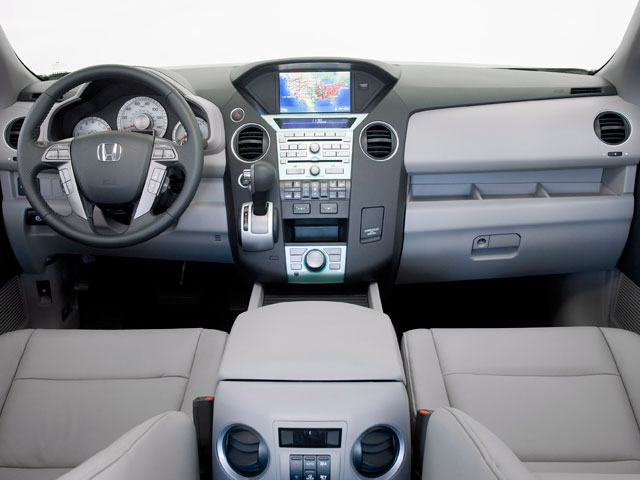 2010 Honda Pilot Utility 4D LX 2WD