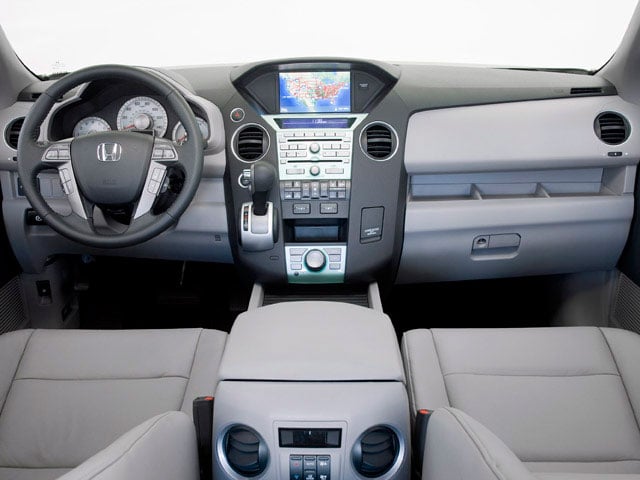 2010 Honda Pilot Utility 4D Touring 2WD