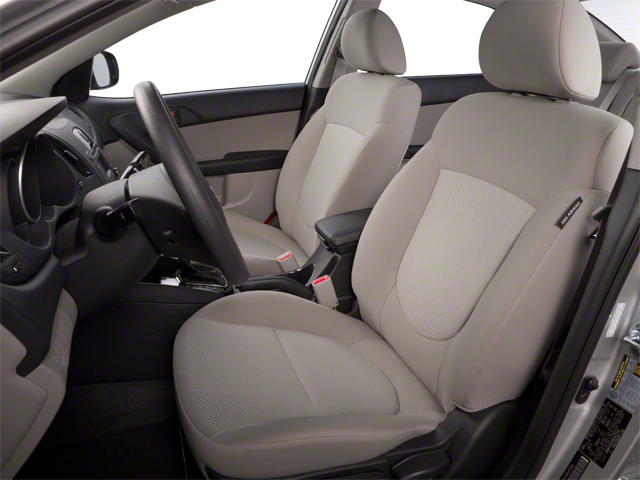 2010KIA011b_320_13
