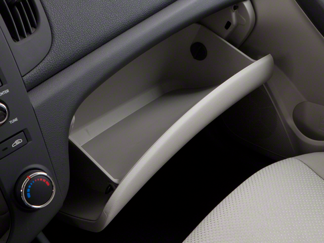 2010KIA011b_320_32