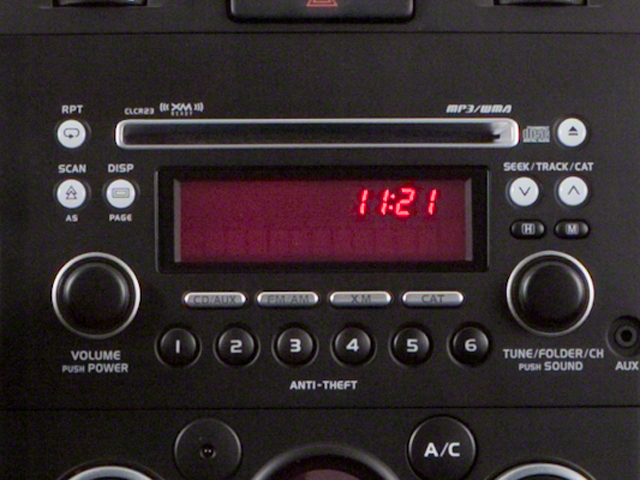 2010SUZ002a_320_18