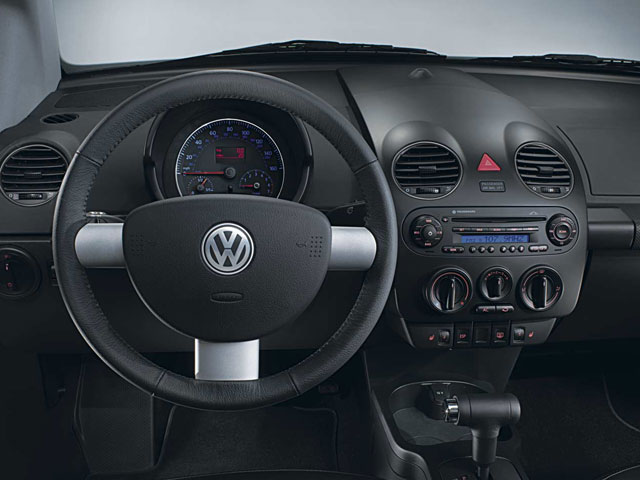 2010 Volkswagen New Beetle