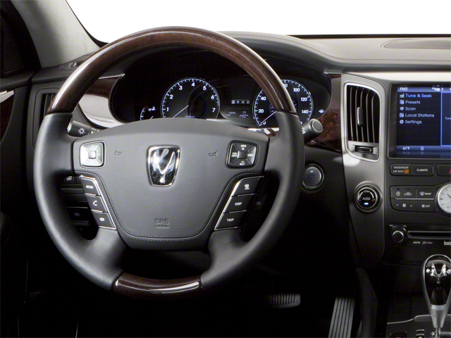 2013 Hyundai Equus Sedan 4D Signature
