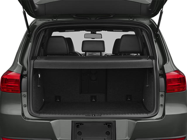 2014-volkswagen-tiguan-interior-photos-jd-power