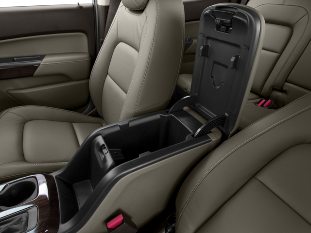 2015GMC002a_320_43