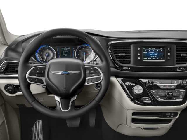 2018 Chrysler Pacifica Wagon 4D Touring Plus V6