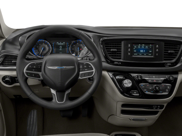 2018 Chrysler Pacifica Wagon 4D Touring Plus V6