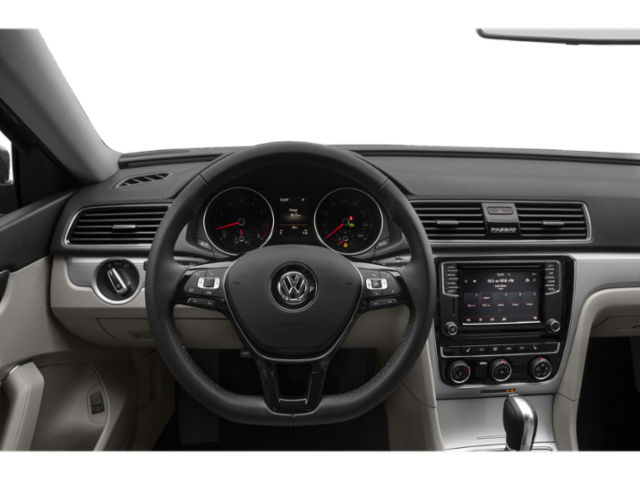 2019 Volkswagen Passat Sedan 4D SE R-Line