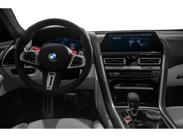 2022 BMW M8