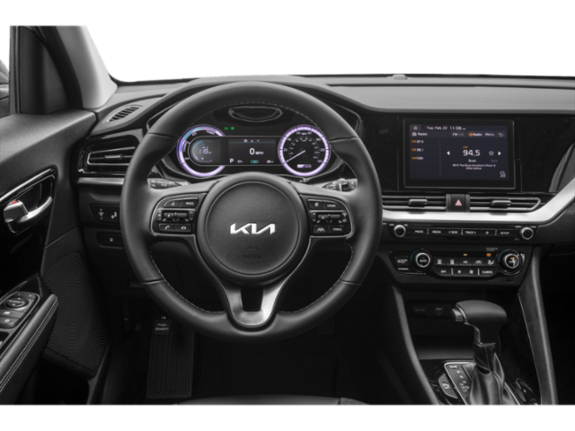 2022 Kia Niro Utility 4D LXS SE Hybrid