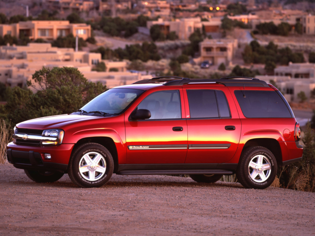 2004 Chevrolet null 4 Door Utility LS 2WD