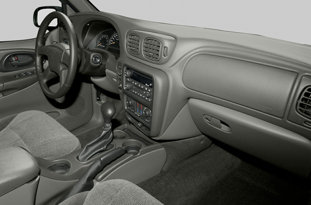 2004 Chevrolet null 4 Door Utility LS 2WD