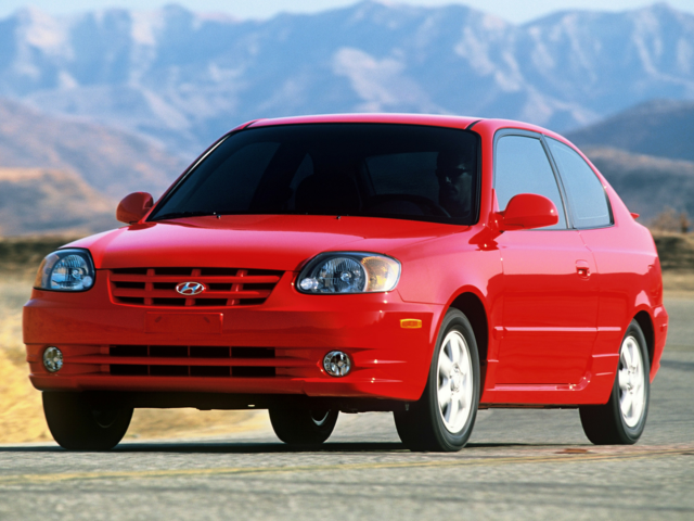2004 Hyundai null 3 Door Hatchback