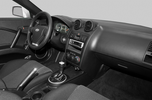 2004 Hyundai null 2 Door Coupe