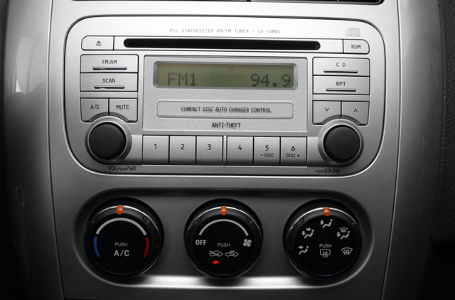 2005 Suzuki null LX 4 Door Sedan AWD