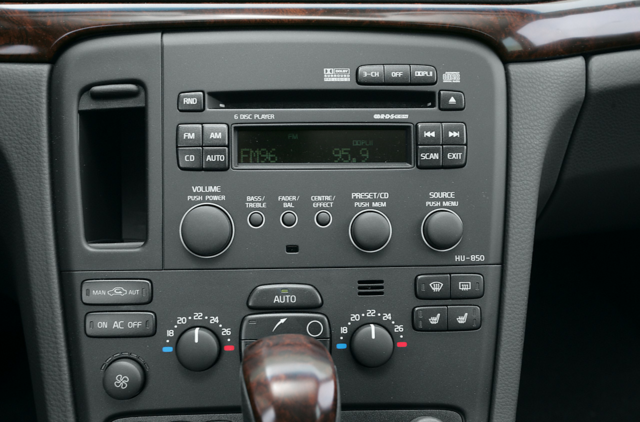 2005 Volvo null 4 Door Sedan T-6