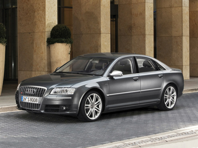 2007 Audi S8 Sedan 4D Quattro