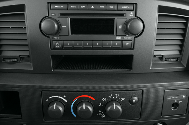2007 Dodge Ram 1500 Regular Cab SLT 4WD