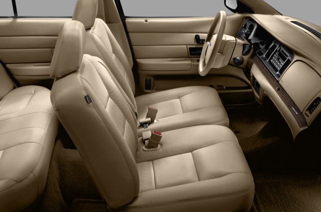 2007 Ford Crown Victoria Sedan 4D S Extended