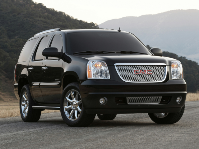 2007 GMC Yukon XL Utility 4D XL AWD