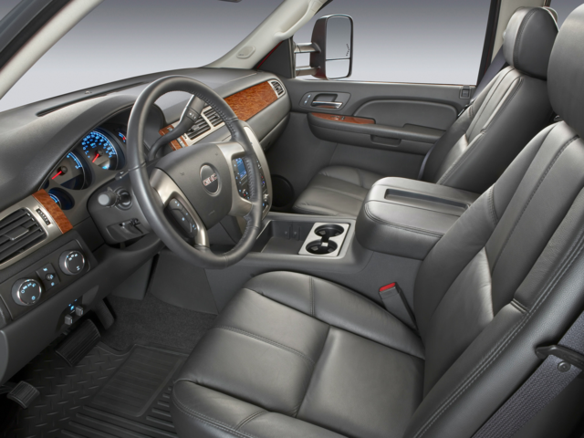 2007 GMC Sierra 3500HD Crew Cab SLT 4WD