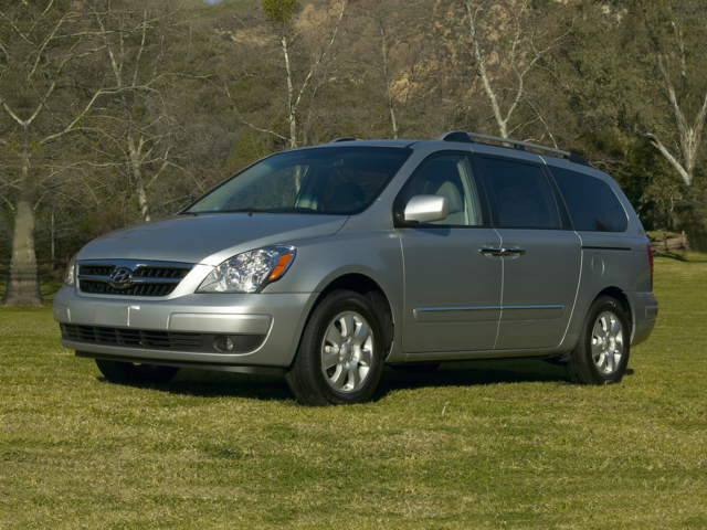 2007 Hyundai Entourage Wagon 4D GLS
