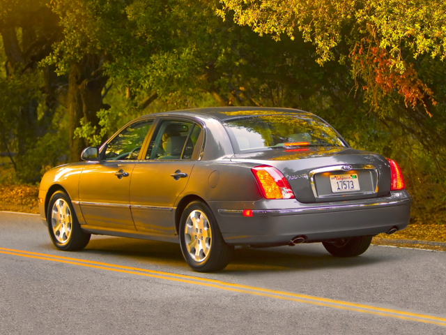 2007 Kia Amanti Sedan 4D