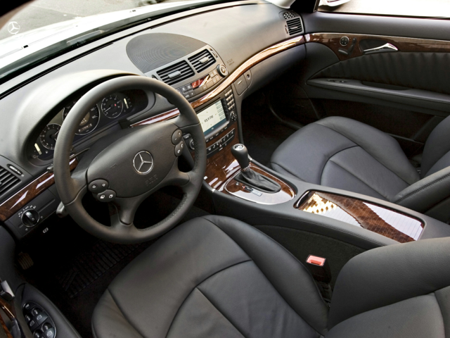 2007 Mercedes-Benz E-Class Sedan 4D E550 AWD