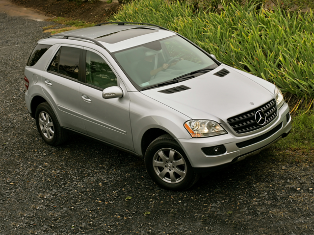 2007 Mercedes-Benz M-Class Utility 4D ML350 4WD